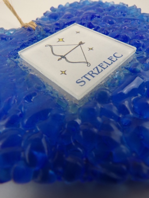 Serce ze szkła z recyklingu duże, niebielskie –Strzelec